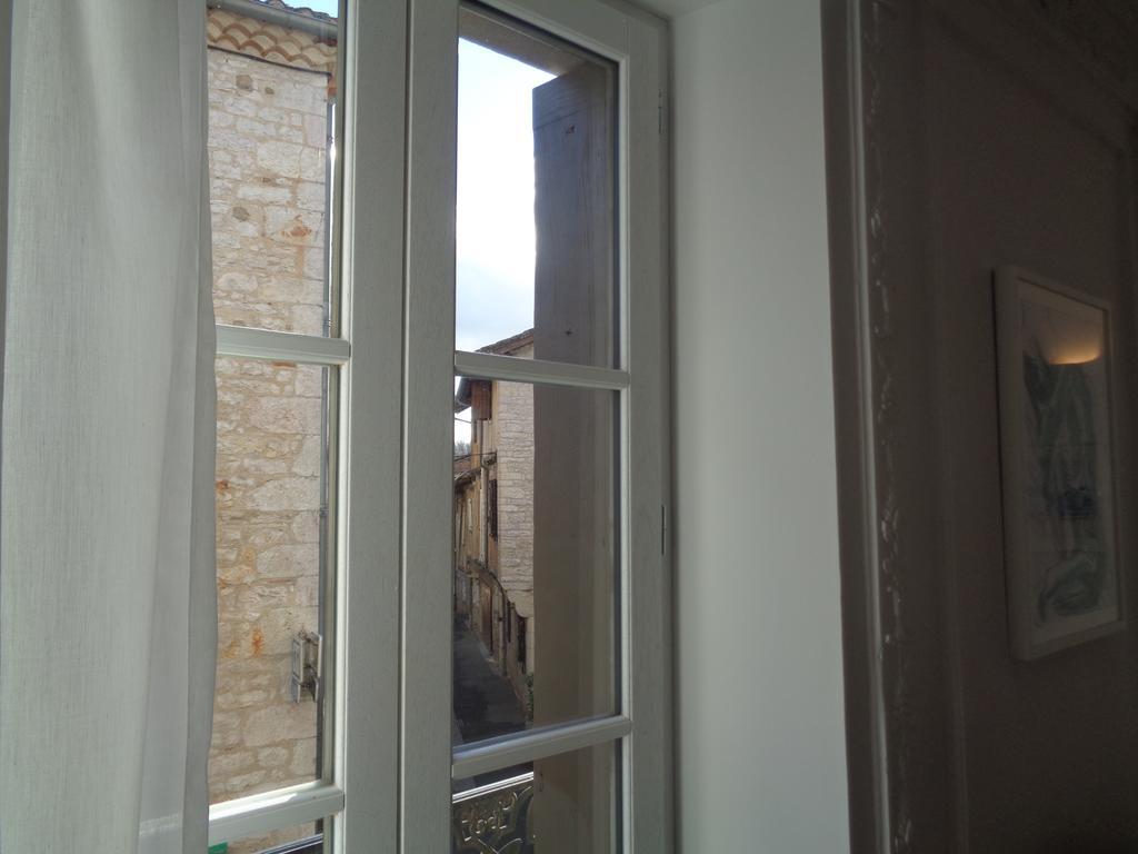 B&B Le Chat Qui Dort Montricoux Exteriör bild