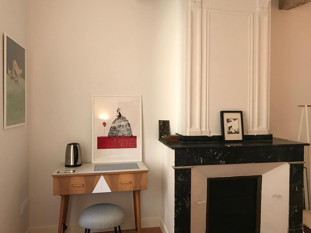 B&B Le Chat Qui Dort Montricoux Exteriör bild